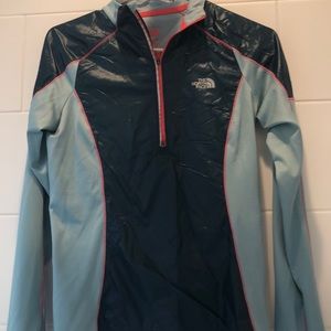 North Face quarter zip size small